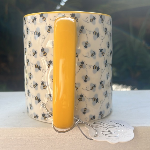 Bee Bella Ceramic Mug - Picture 8 of 15